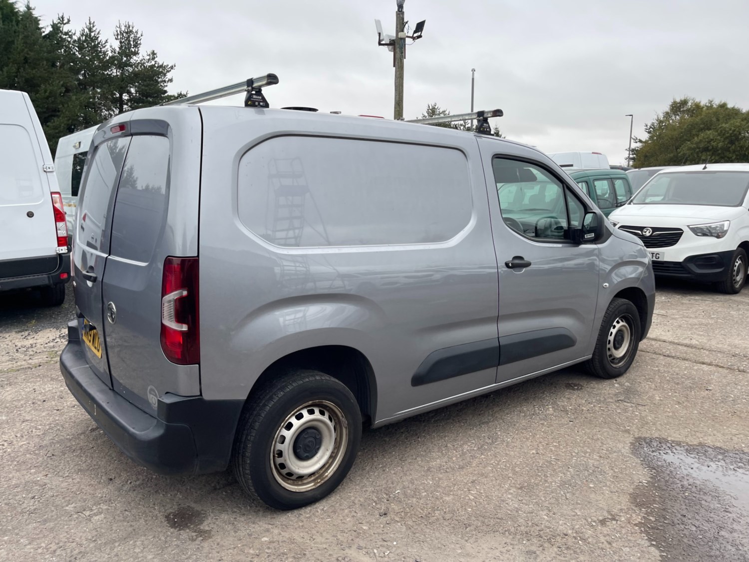 Vauxhall Combo Listing Image