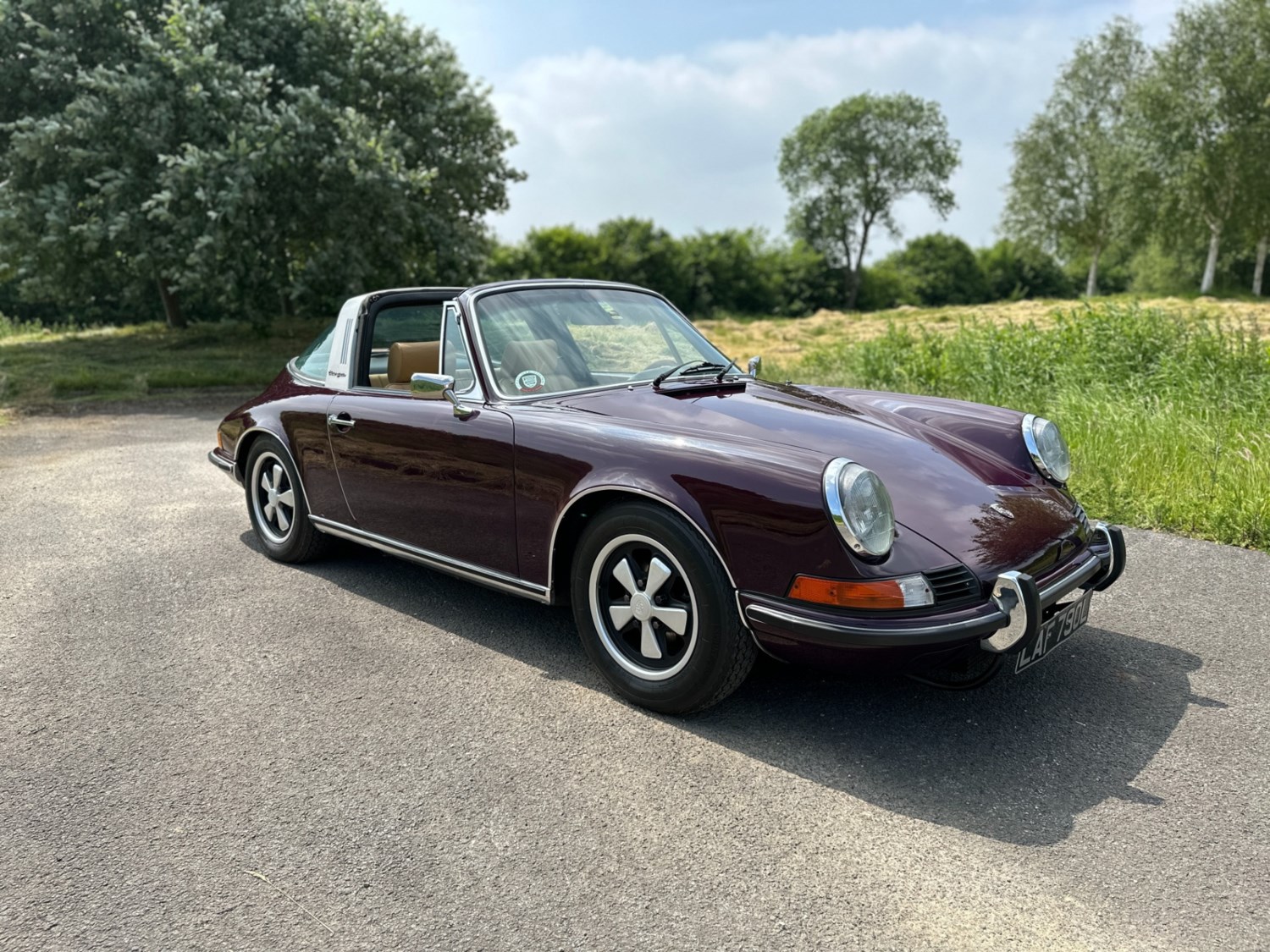 Porsche 911 Listing Image