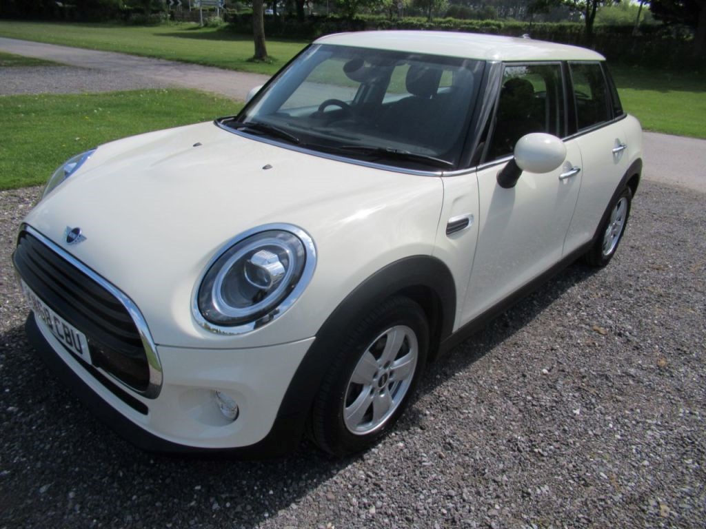 MINI Hatch Listing Image