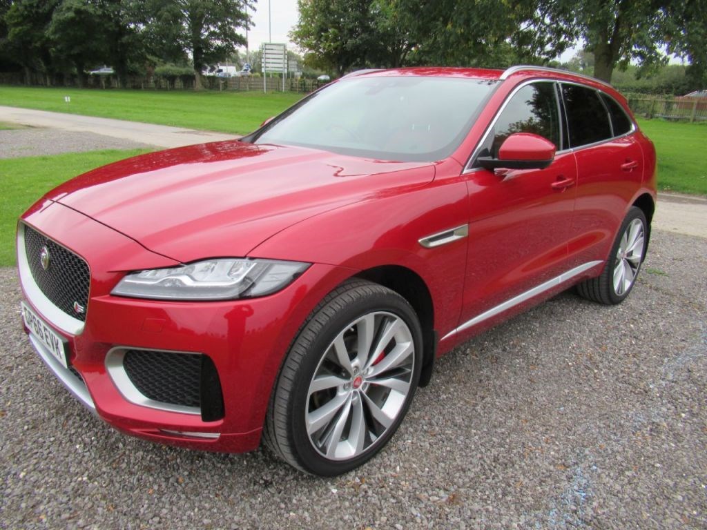 Jaguar F-PACE Listing Image