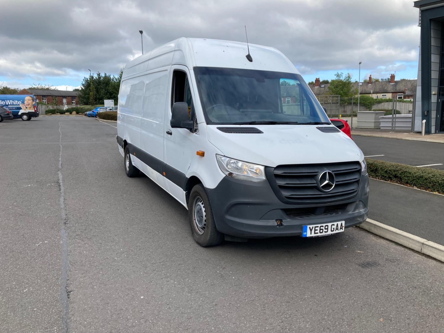 Mercedes-Benz Sprinter Listing Image