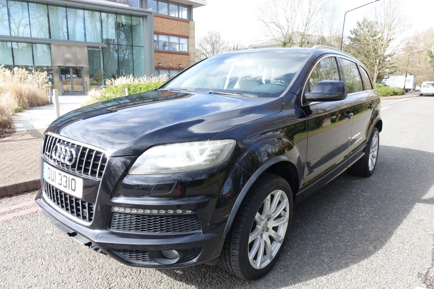 Audi Q7 Listing Image