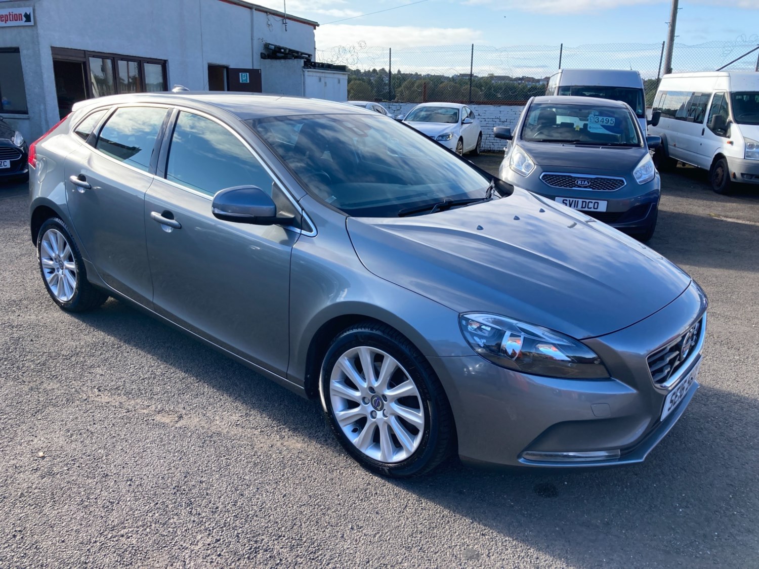 Volvo V40 Listing Image