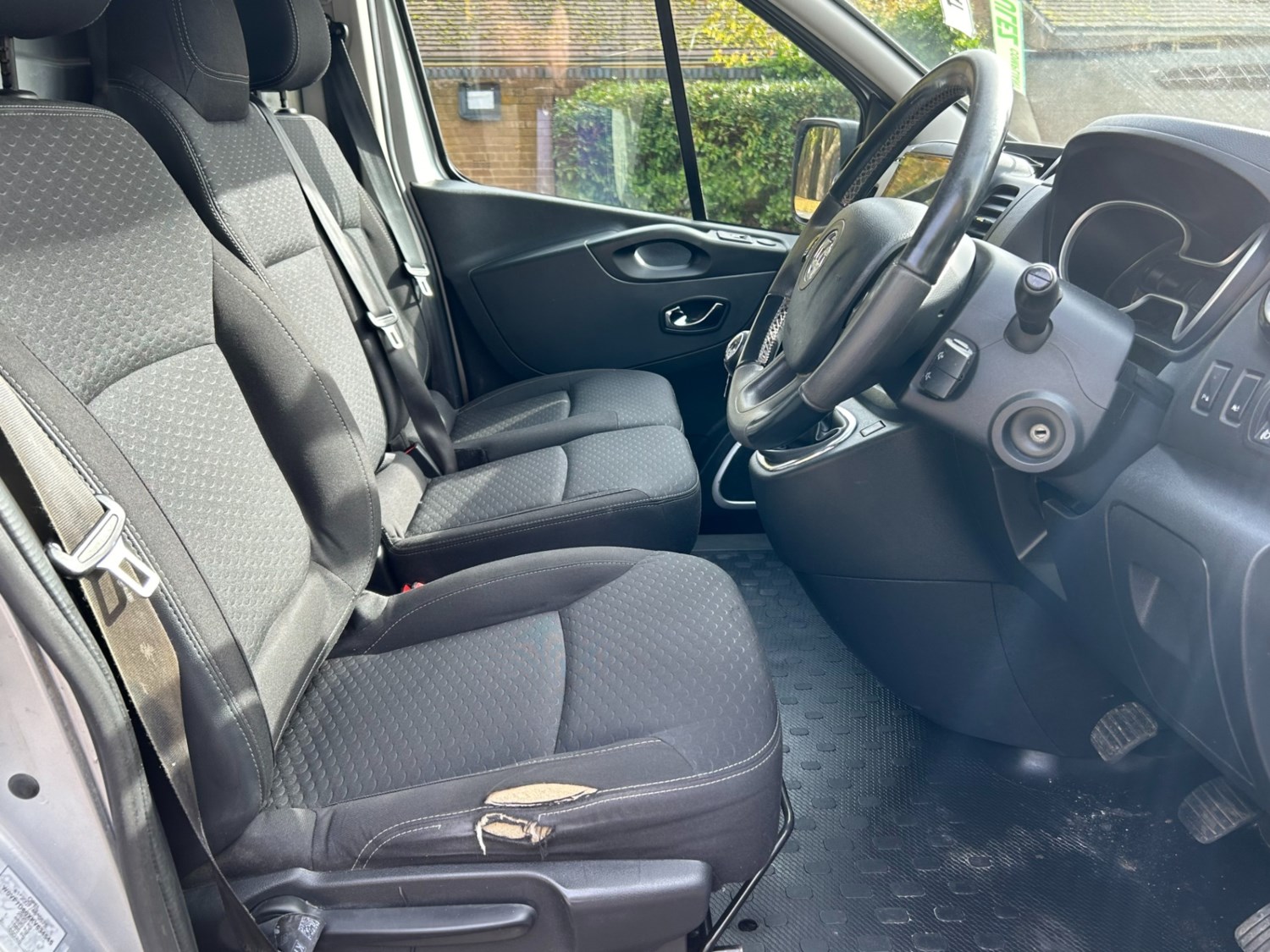 Vauxhall Vivaro Listing Image