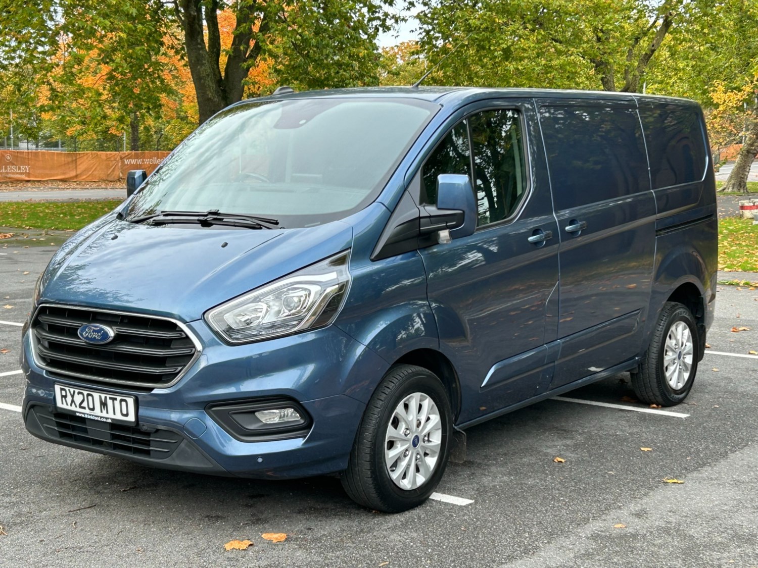 Ford Transit Custom Listing Image