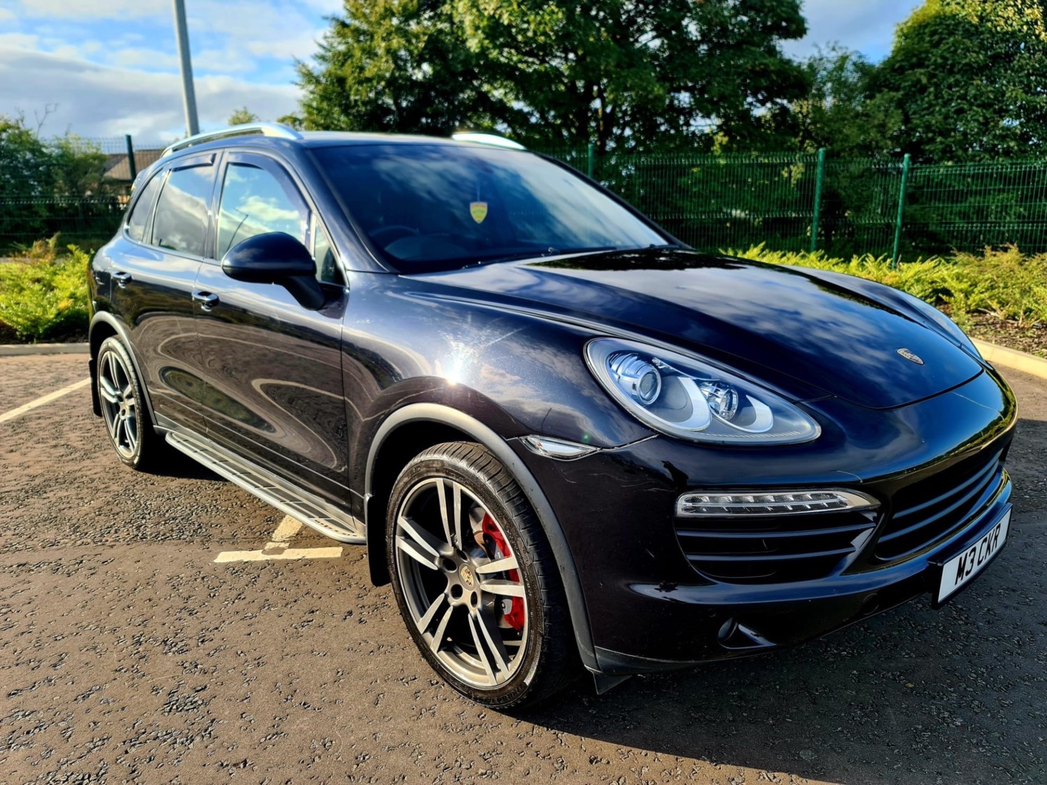 Porsche Cayenne Listing Image