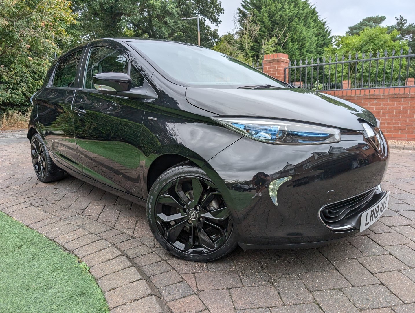 Renault Zoe Listing Image