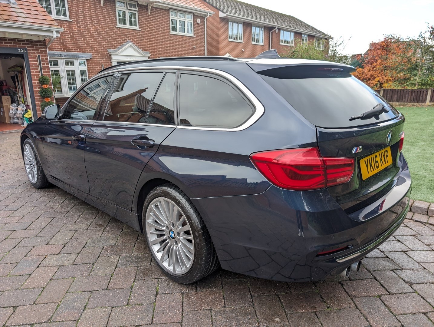 BMW 3 Series Listing Image