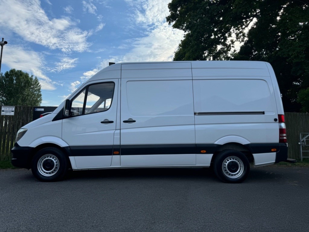 Mercedes-Benz Sprinter Listing Image