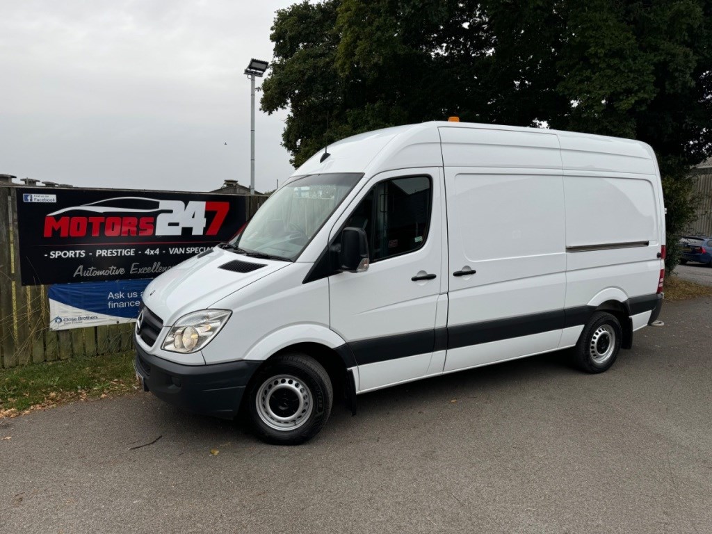 Mercedes-Benz Sprinter Listing Image