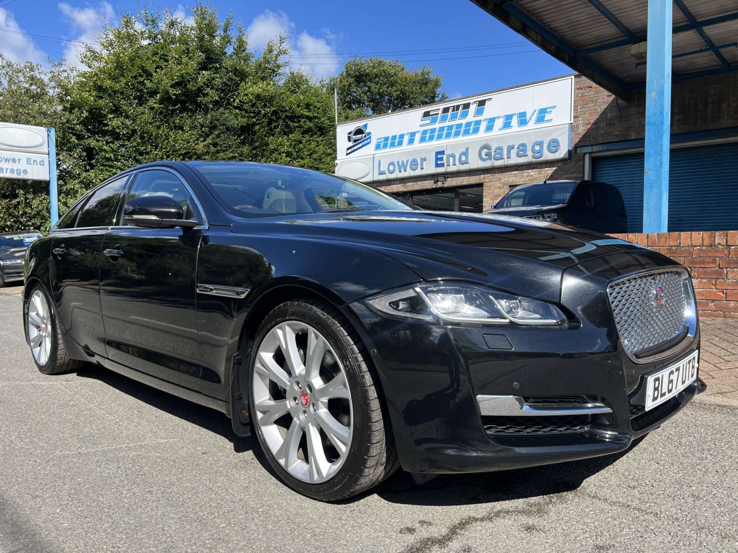 Jaguar XJ Listing Image