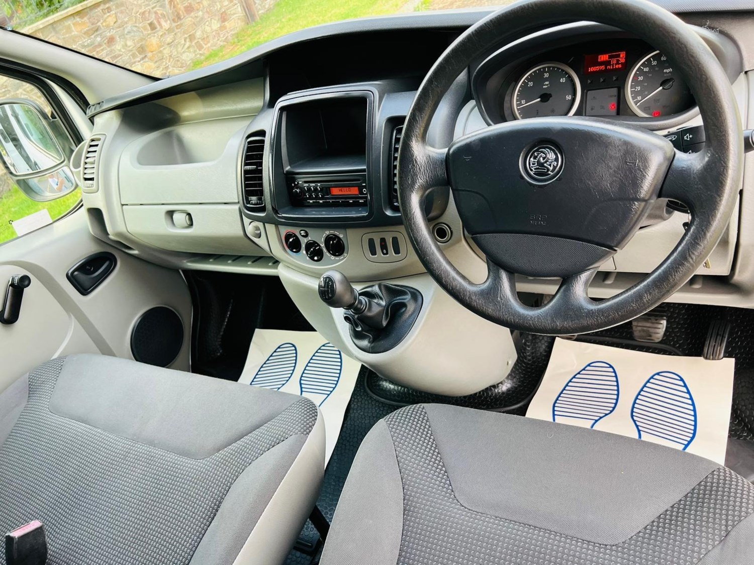 Vauxhall Vivaro Listing Image