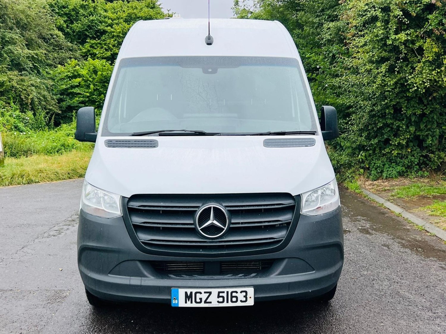 Mercedes-Benz Sprinter Listing Image