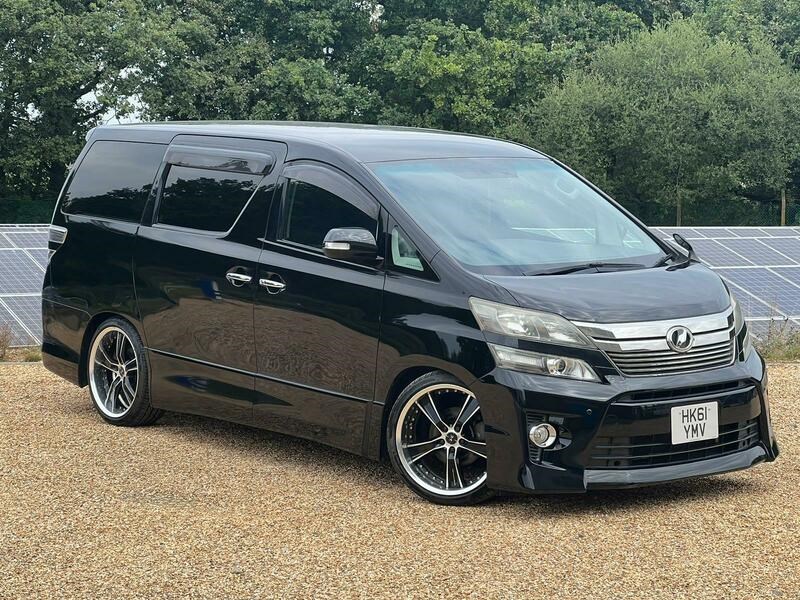 Toyota Vellfire Listing Image