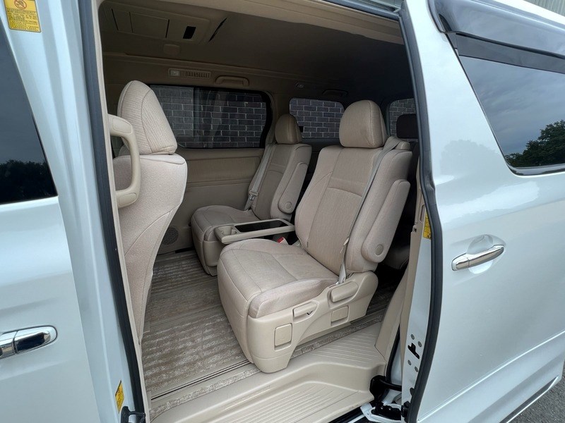 Toyota Alphard Listing Image