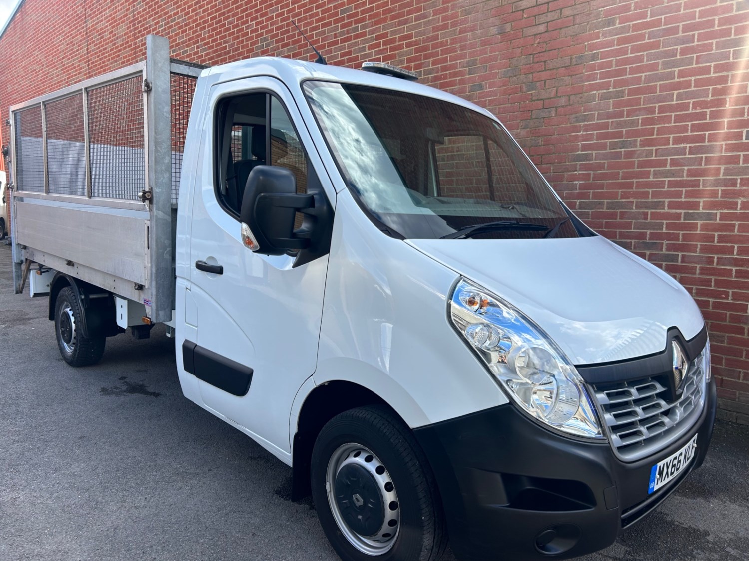 Renault Master Listing Image