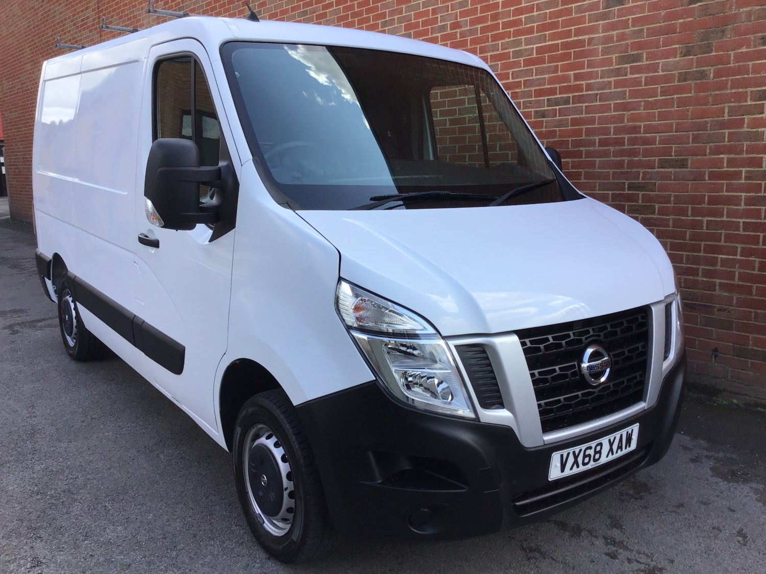 Nissan NV400 Listing Image