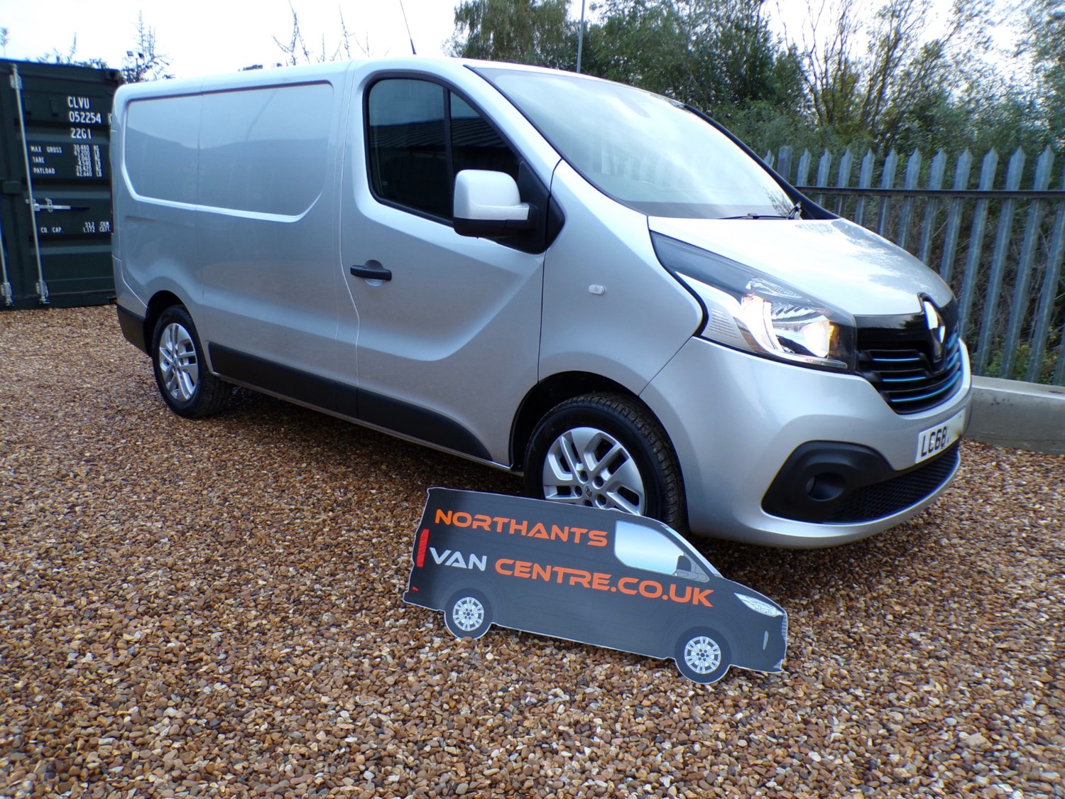 Renault Trafic Listing Image