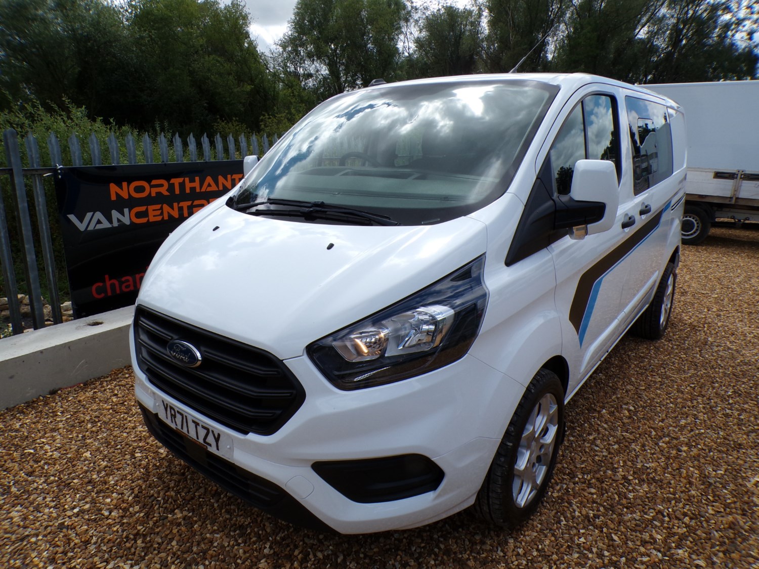 Ford Transit Custom Listing Image