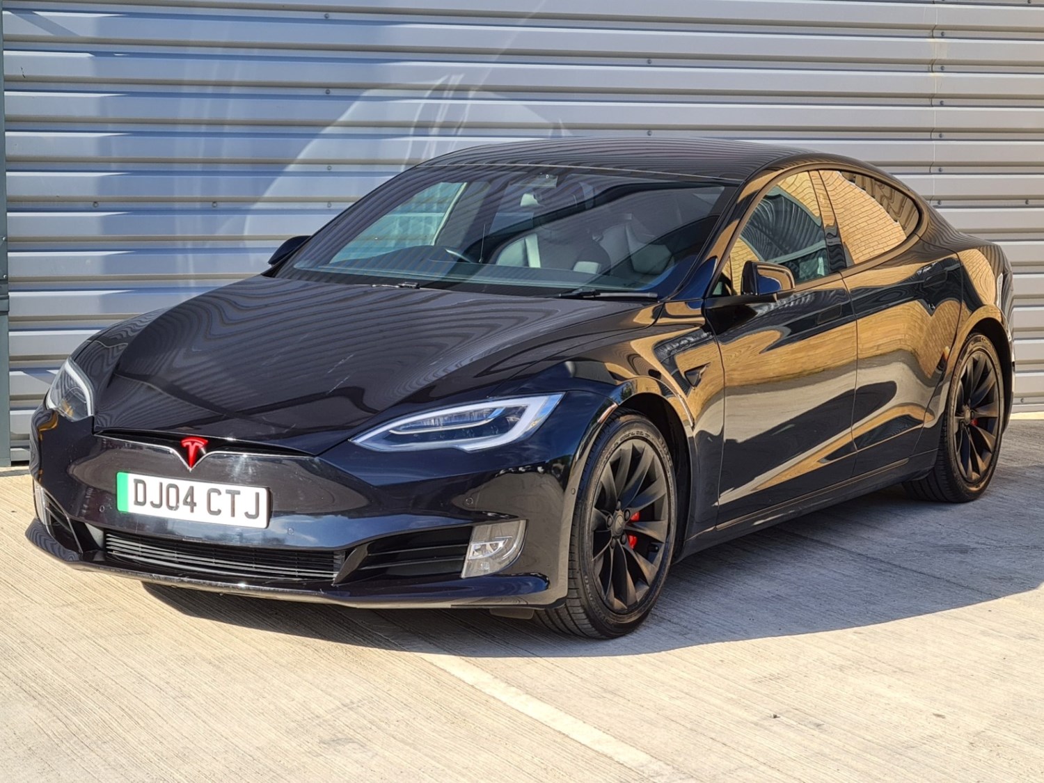 Tesla Model S Listing Image