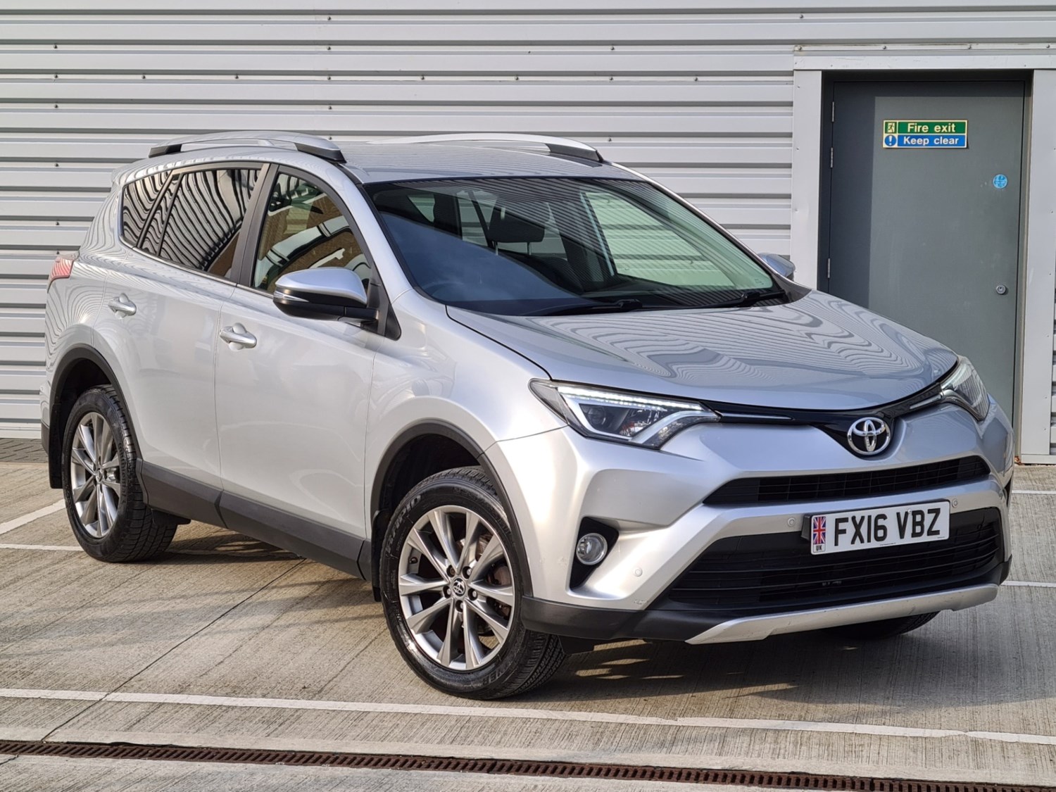 Toyota RAV4 Listing Image