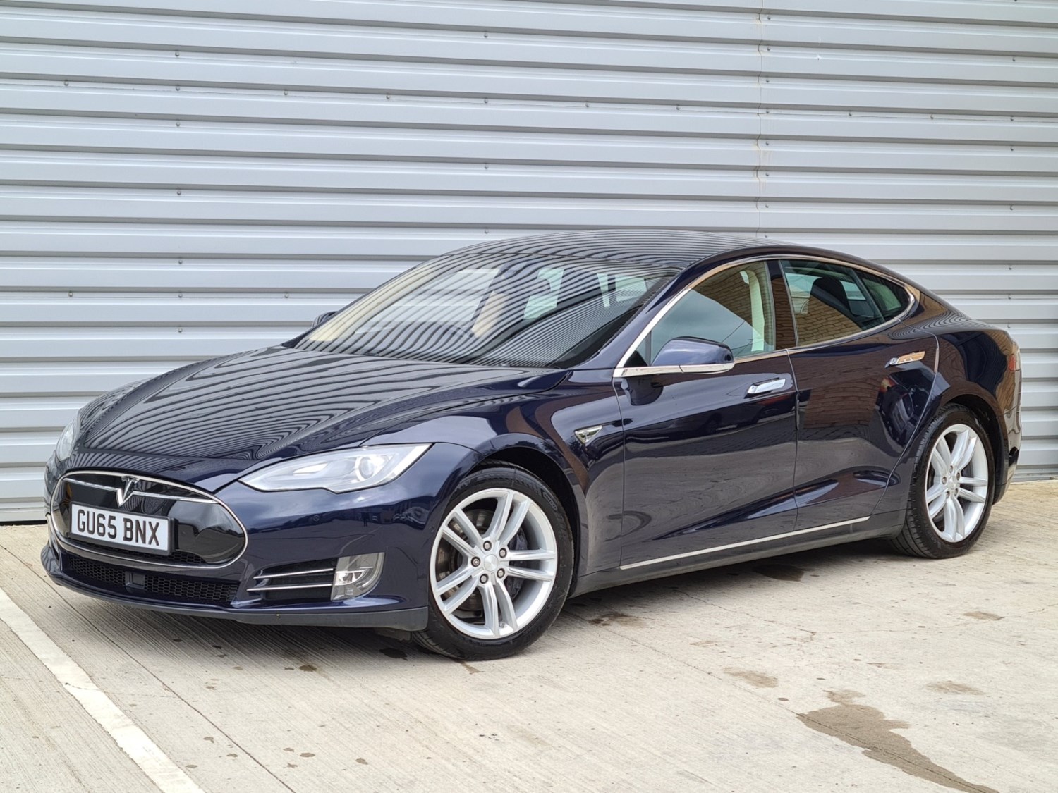 Tesla Model S Listing Image