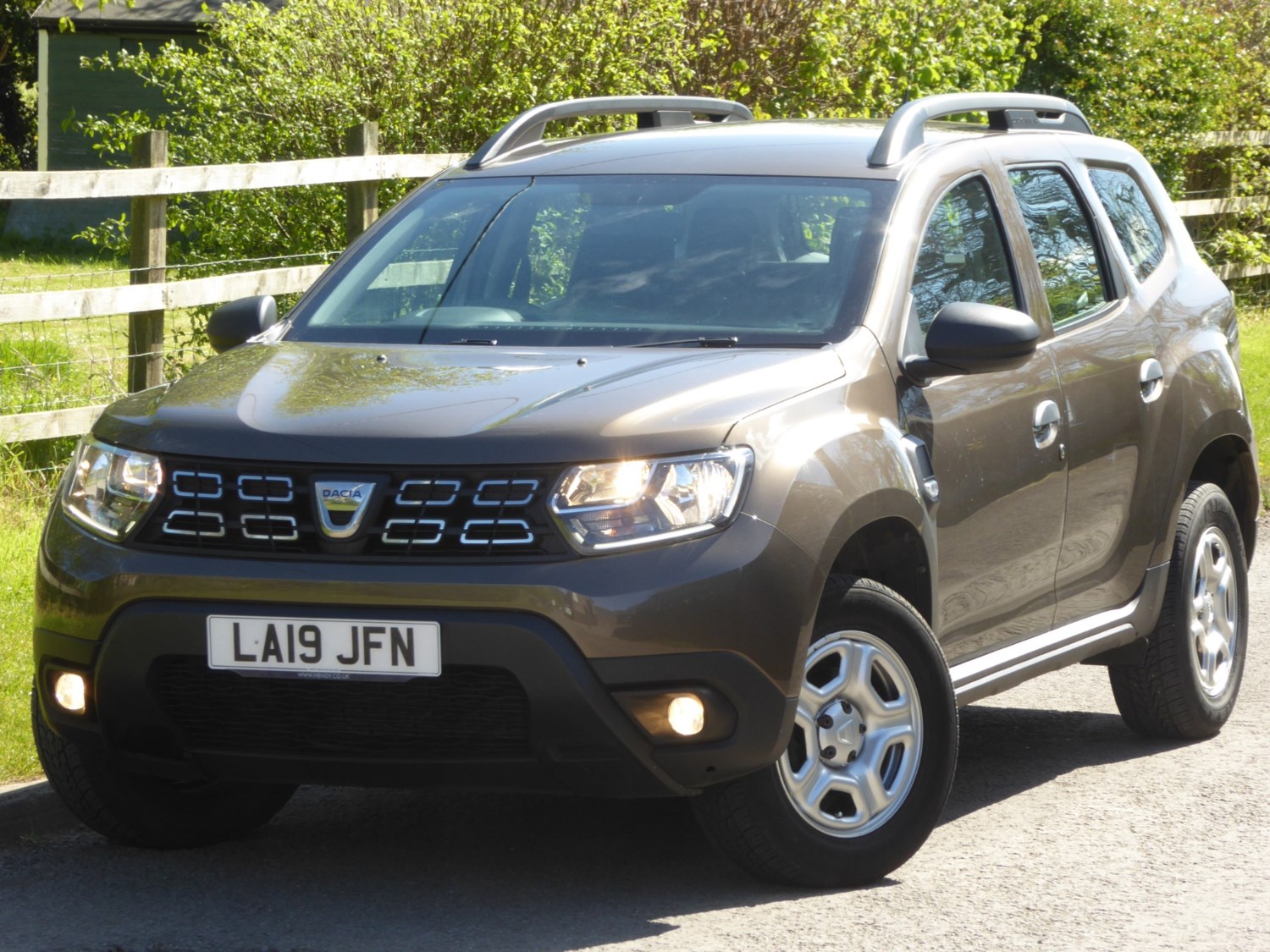 Dacia Duster Listing Image