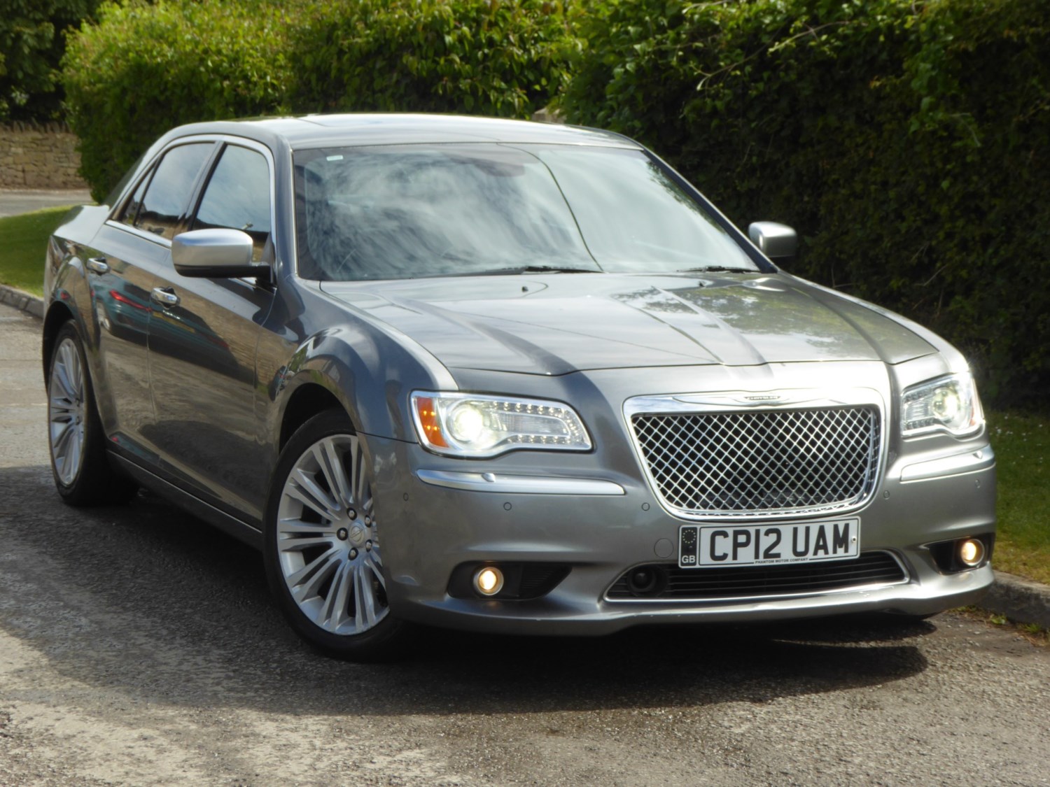 Chrysler 300C Listing Image