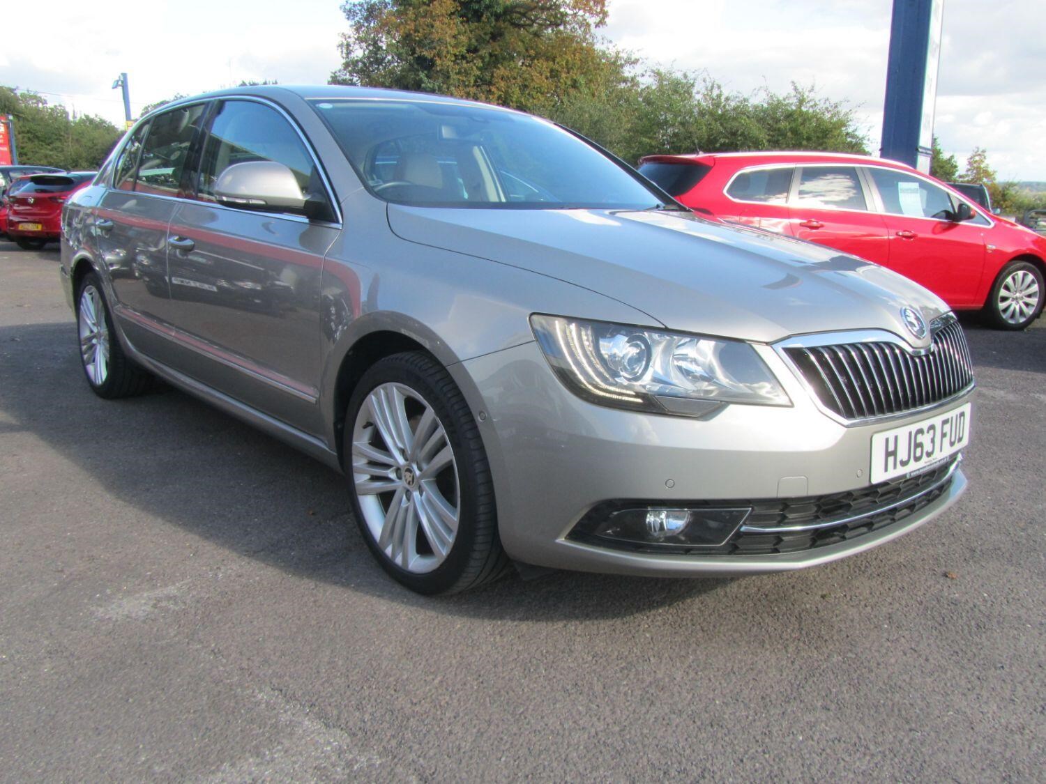 Skoda Superb Listing Image