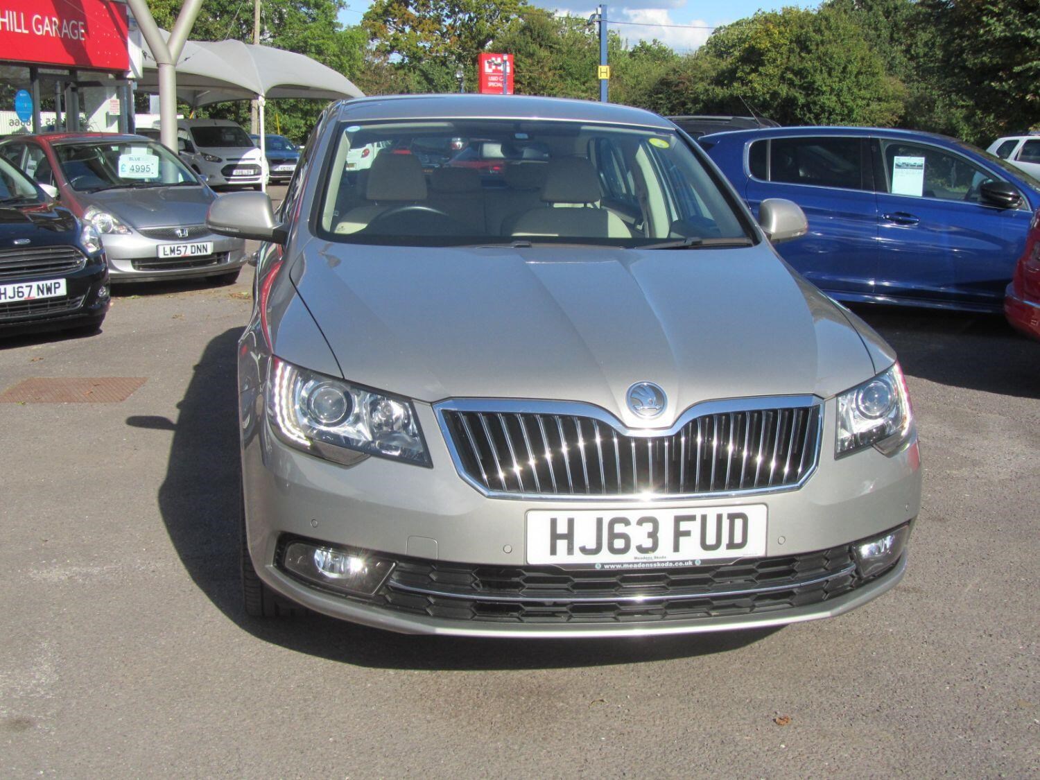 Skoda Superb Listing Image