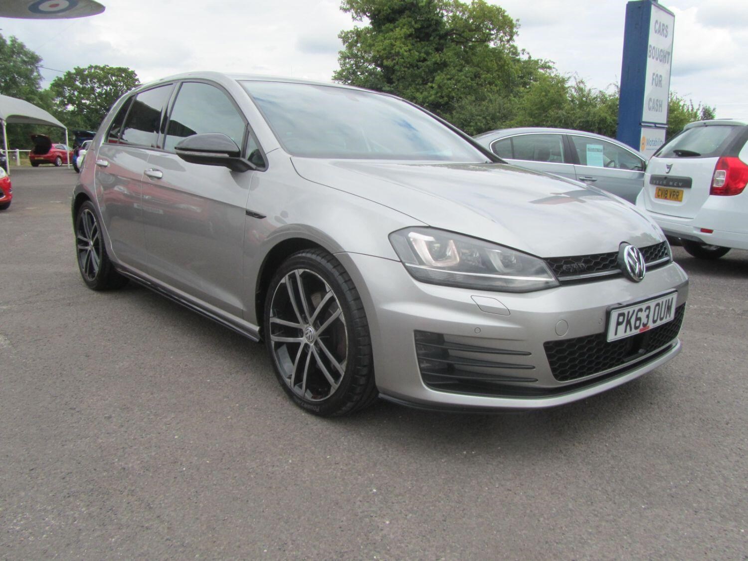 Volkswagen Golf Listing Image