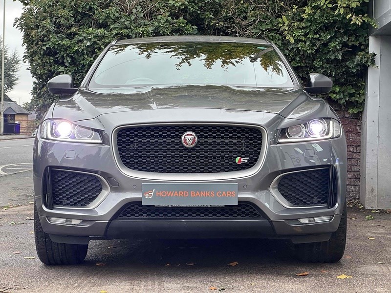 Jaguar F-PACE Listing Image