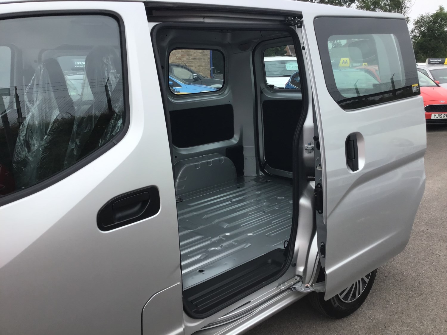 Nissan NV200 Listing Image