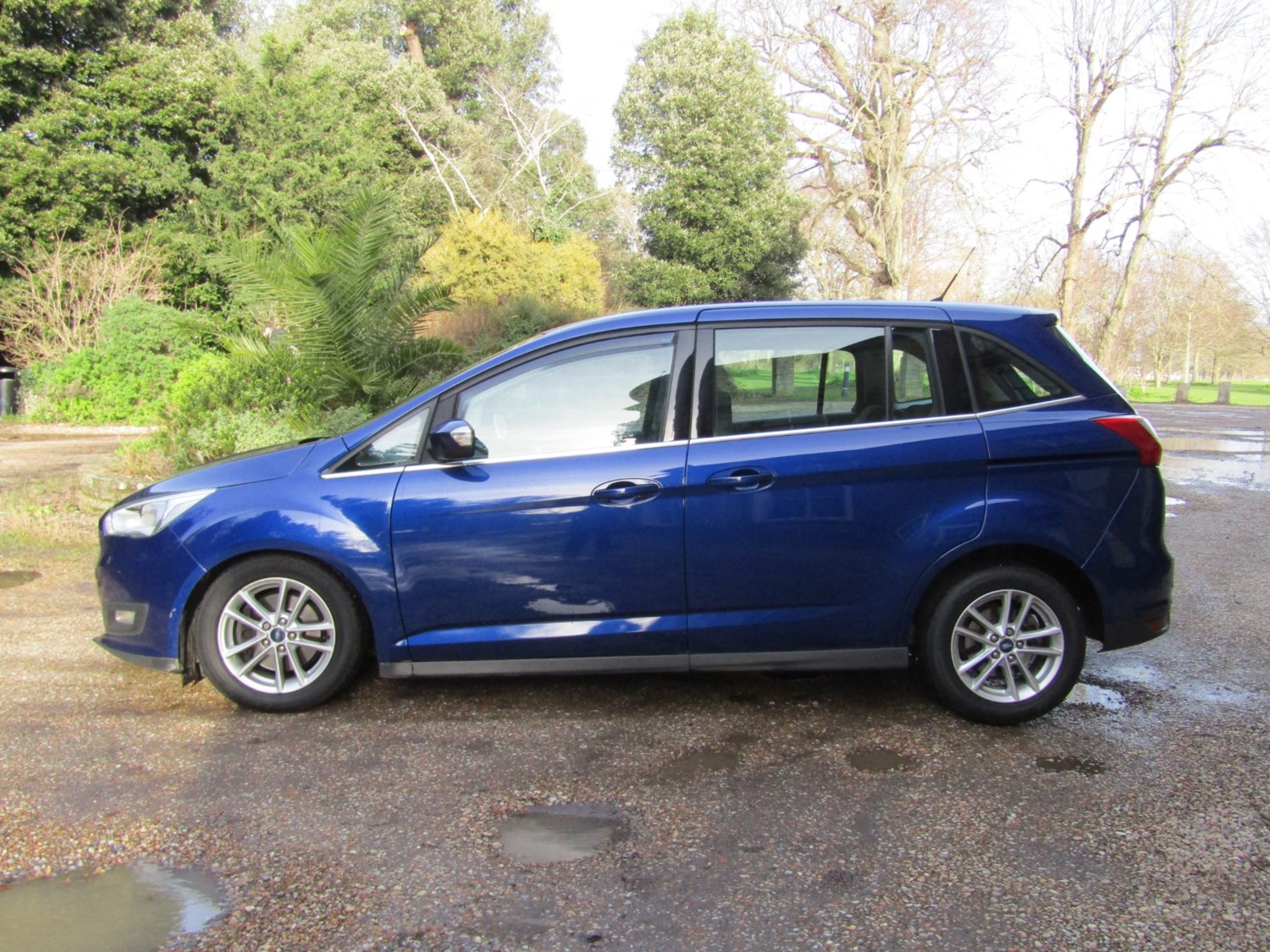 2016 (66) Ford Grand C-Max 1.5 TDCi Zetec 5dr Powershift For Sale In Broadstairs, Kent