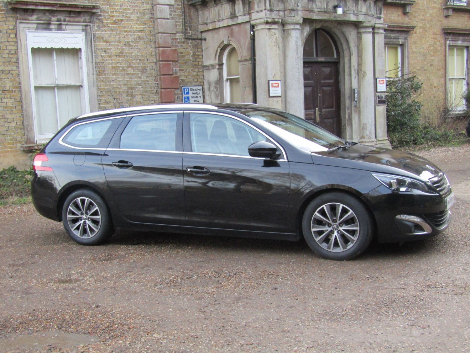 2015 (15) Peugeot 308 1.6 BlueHDi 120 Allure 5dr For Sale In Broadstairs, Kent