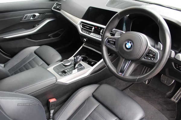 BMW 3 Series Listing Image