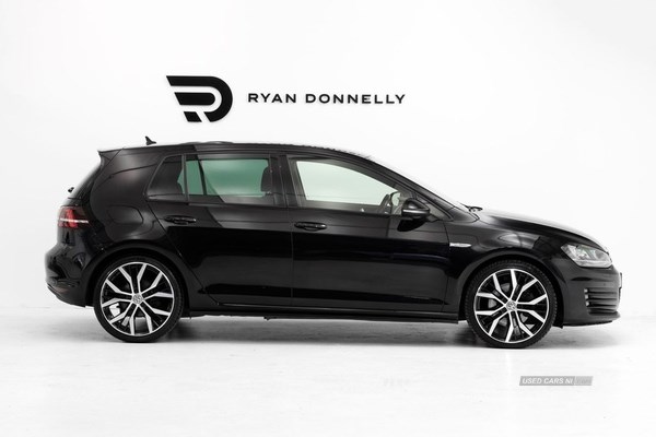 Volkswagen Golf Listing Image