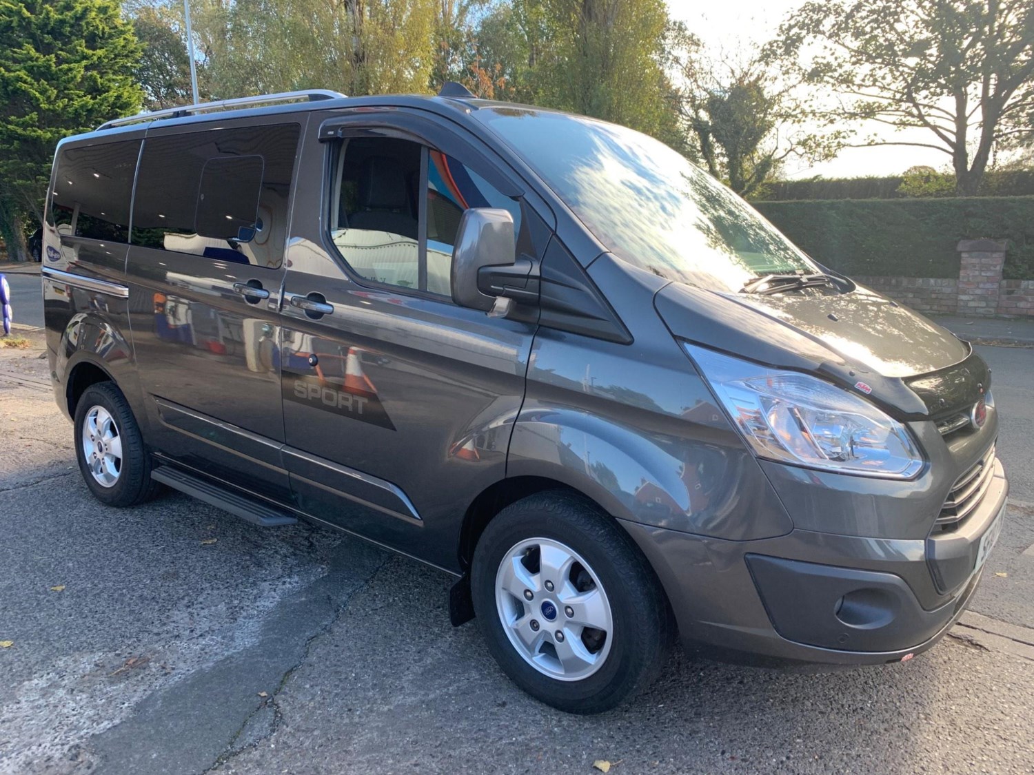 Ford Transit Custom Listing Image