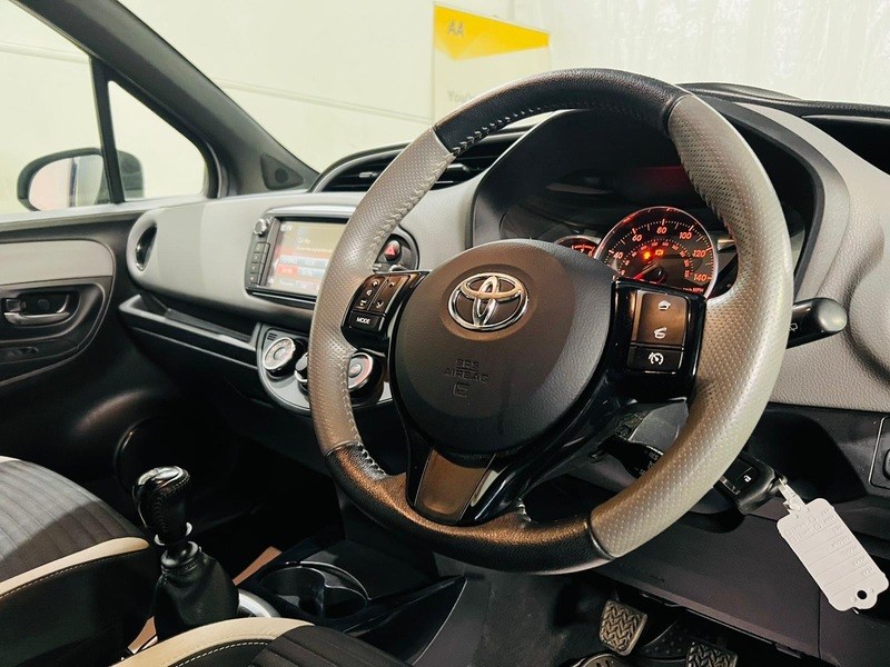 Toyota Yaris Listing Image