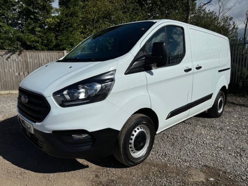 Ford Transit Custom Listing Image