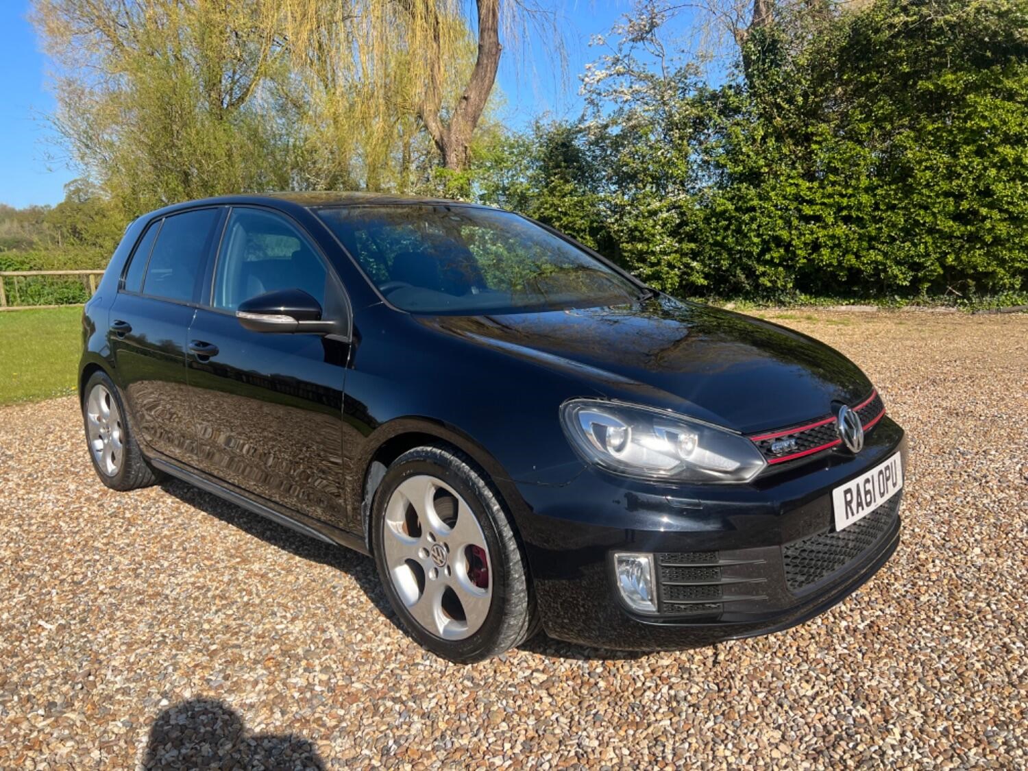 Volkswagen Golf Listing Image