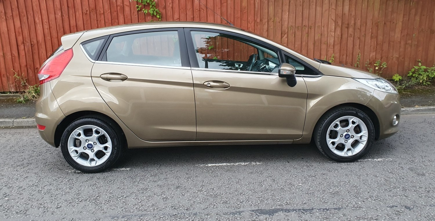 Ford Fiesta Listing Image