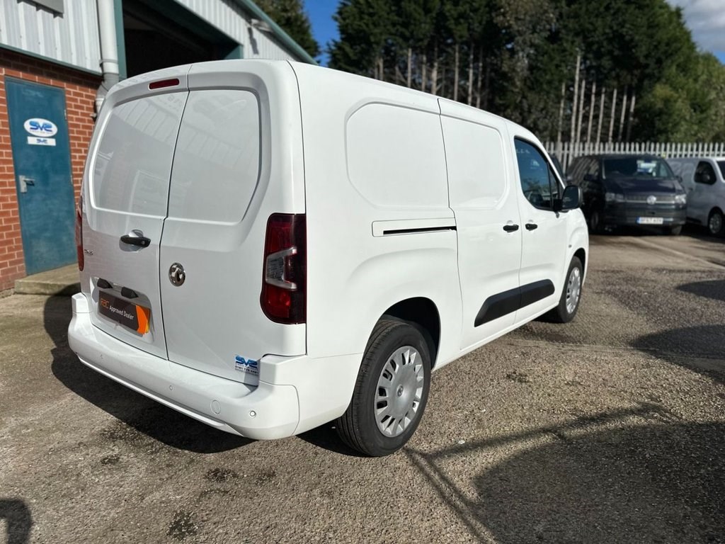 Vauxhall Combo Listing Image