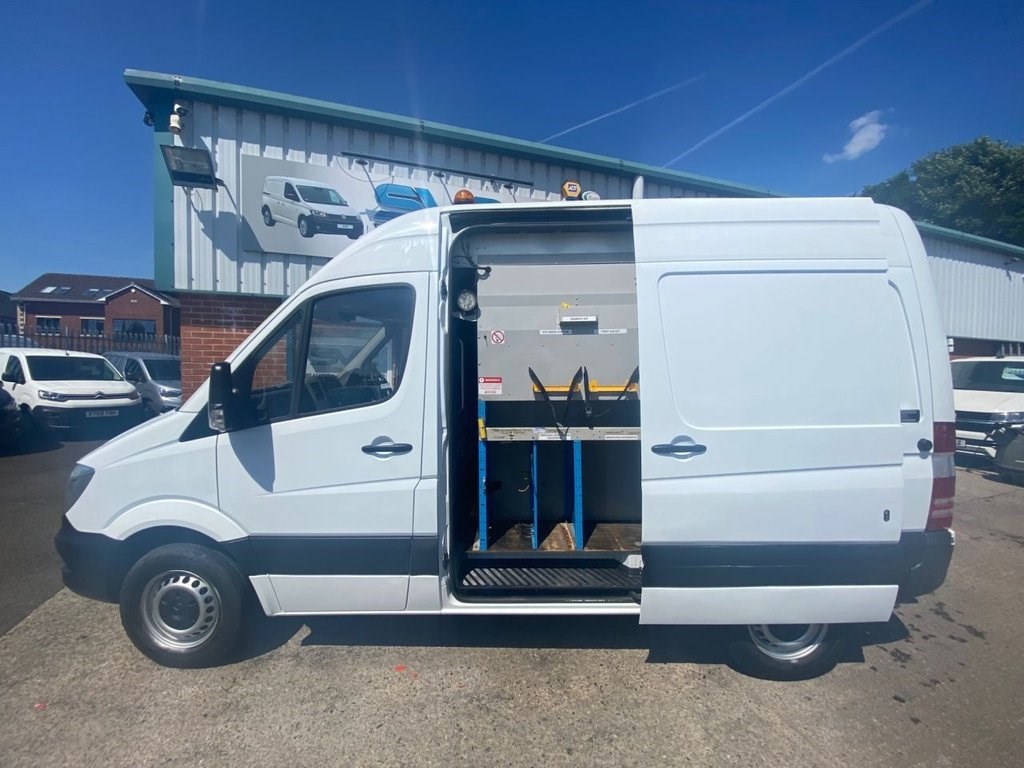 Mercedes-Benz Sprinter Listing Image