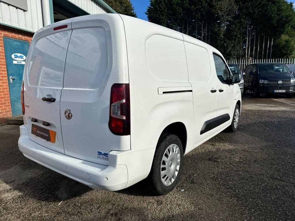 Vauxhall Combo Listing Image