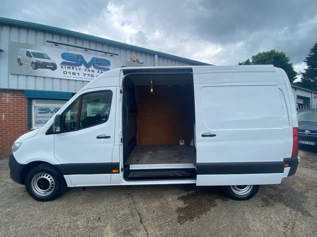 Mercedes-Benz Sprinter Listing Image