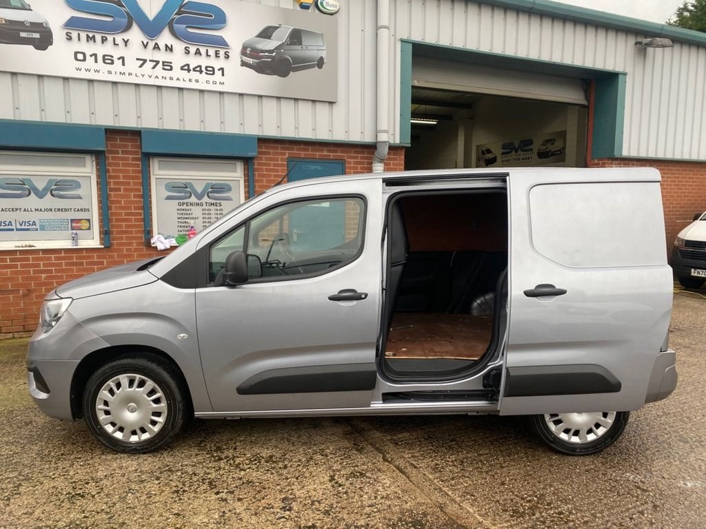 Vauxhall Combo Listing Image