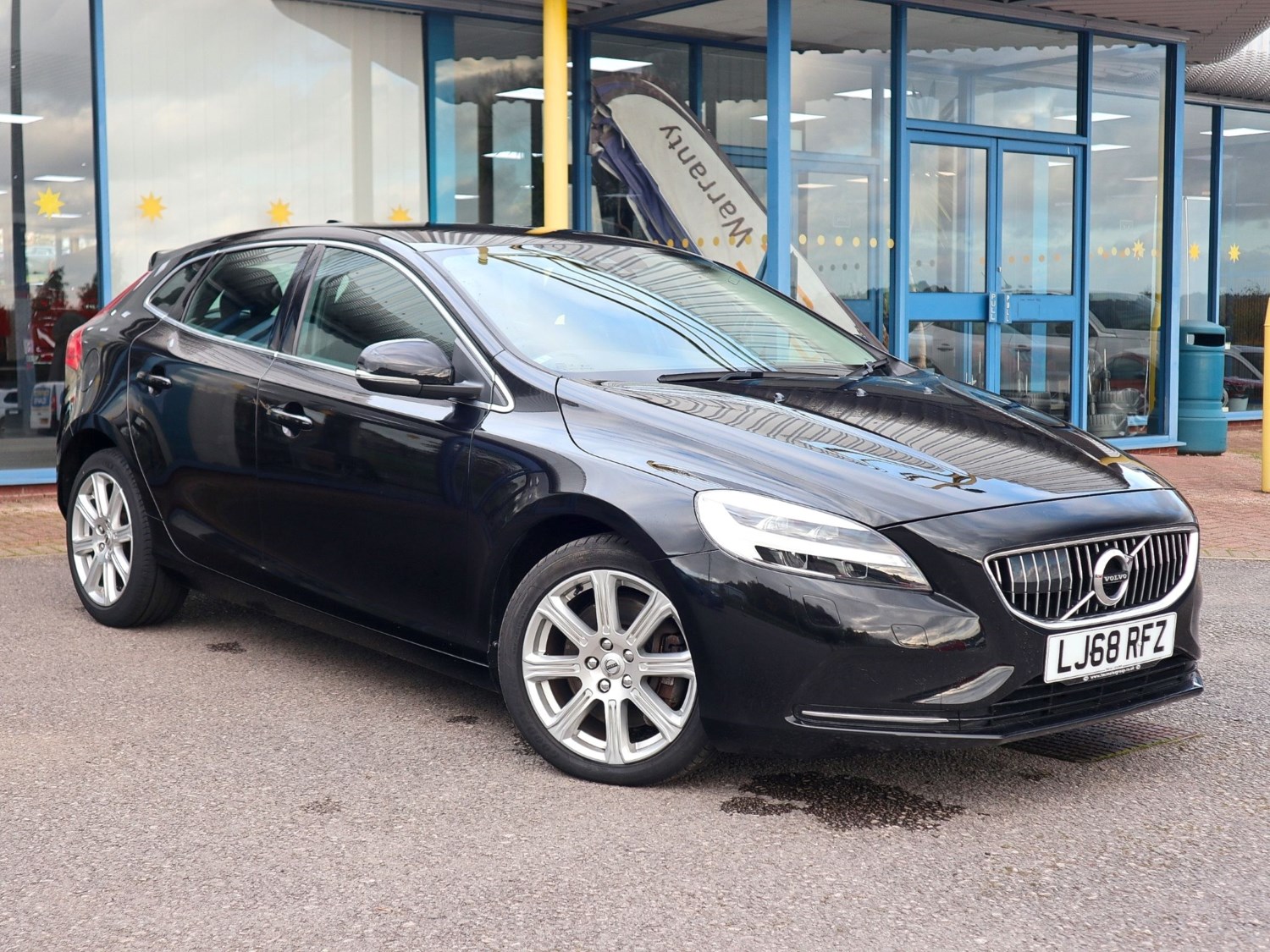 Volvo V40 Listing Image