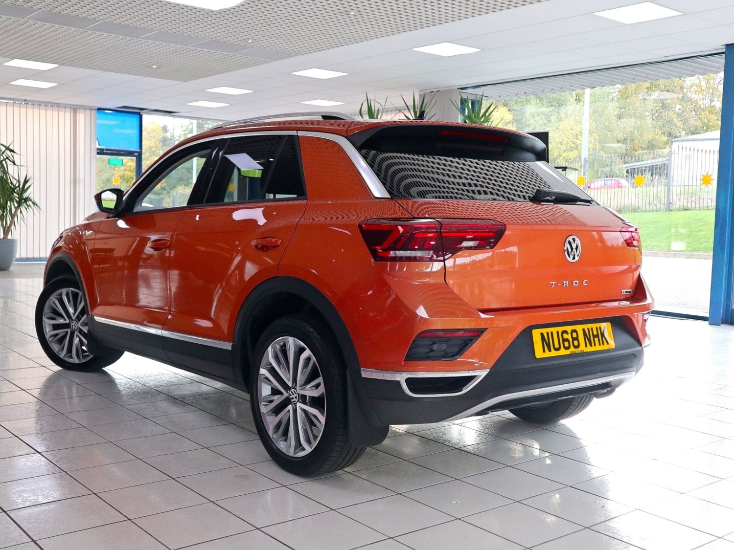 Volkswagen T-Roc Listing Image