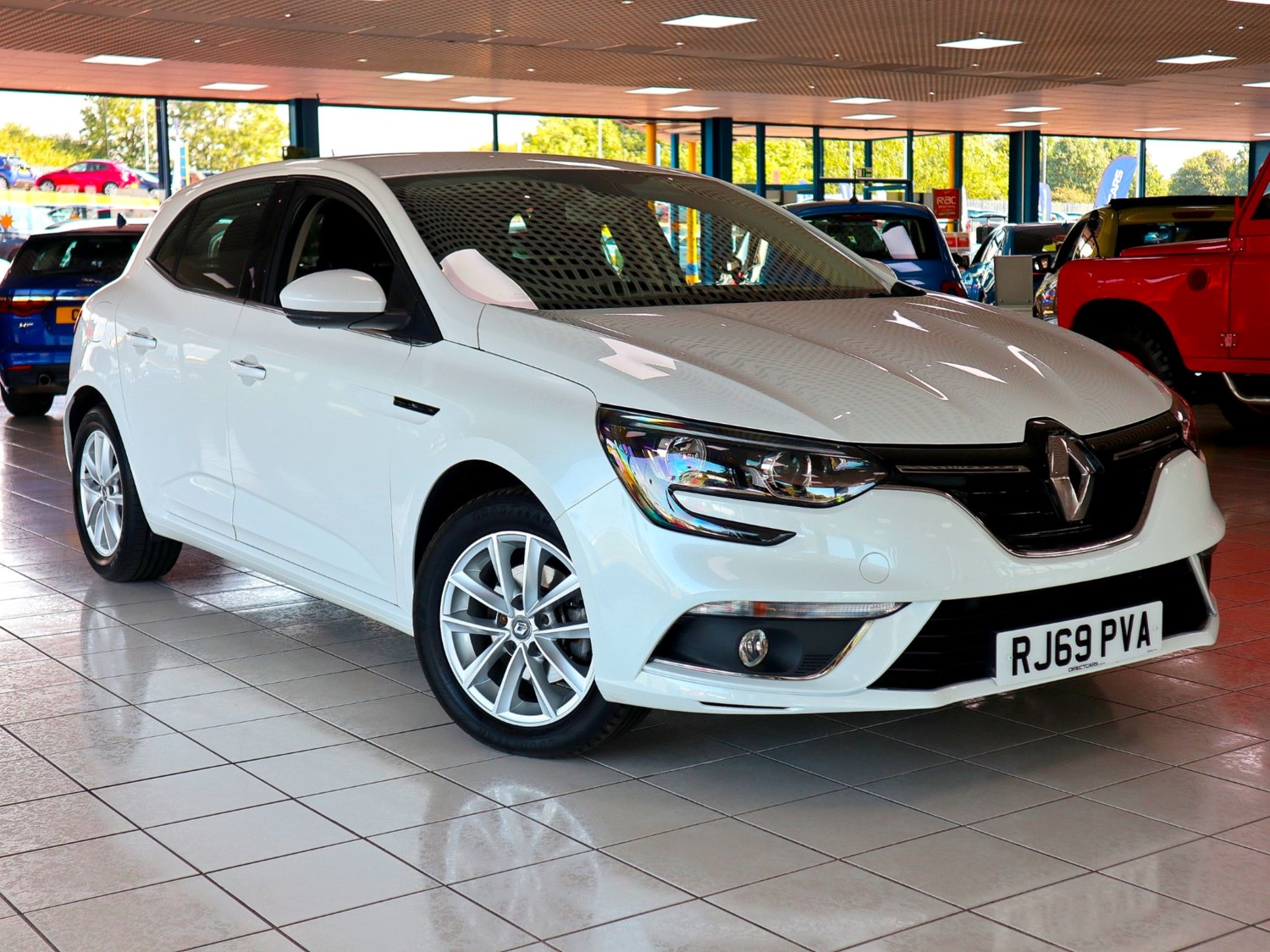 2020 used Renault Megane 1.3 Play TCE 5DR Hatch Petrol